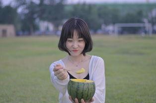 道具 夏日吃瓜少女,吃瓜少女的时尚生活指南