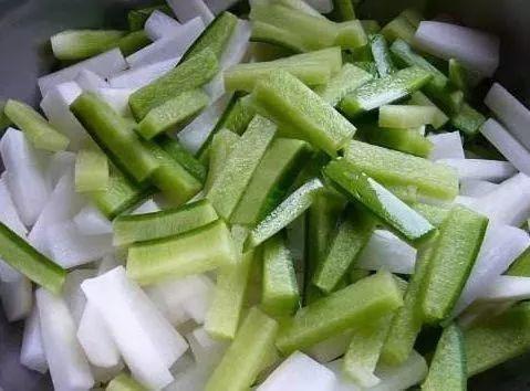 青萝卜和水瓜能一起吃,营养互补的养生佳品